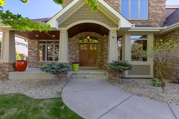 3910 Linden PL, Medina, MN 55340