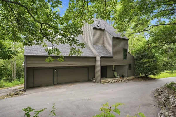 3601 Prestige LN, Minnetonka, MN 55305