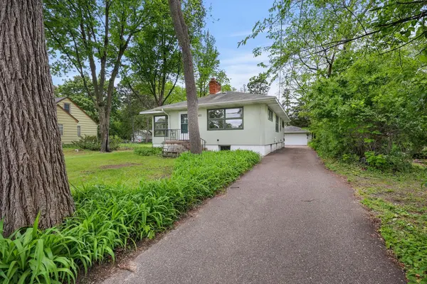 4871 Bald Eagle AVE, White Bear Lake, MN 55110