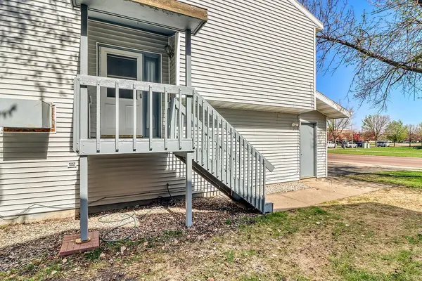 2303 18th ST S, Fargo, ND 58103