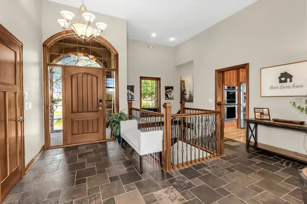 19700 Oak Grove AVE, Prior Lake, MN 55372