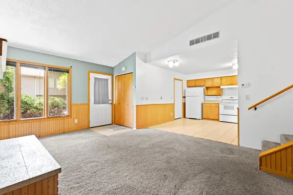 1751 3rd AVE SW, Rochester, MN 55902