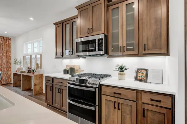6796 Bellflower DR, Minnetrista, MN 55331