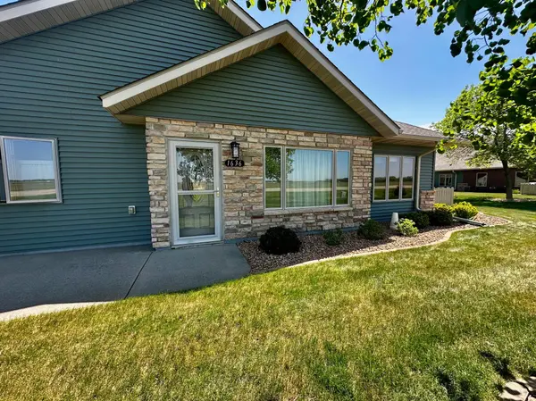 1636 Thunderbird RD #11, Marshall, MN 56258