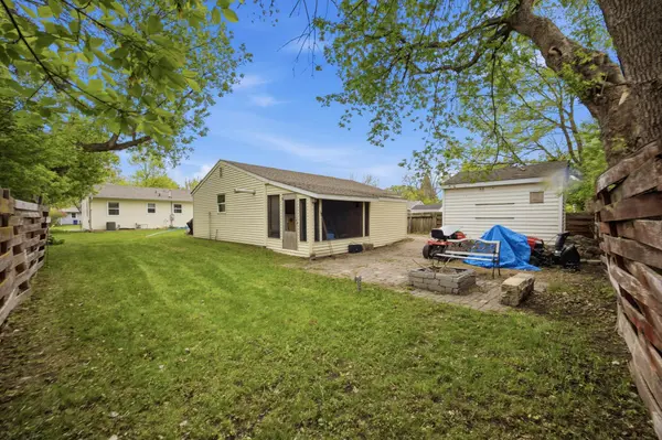 911 18th ST N, Moorhead, MN 56560