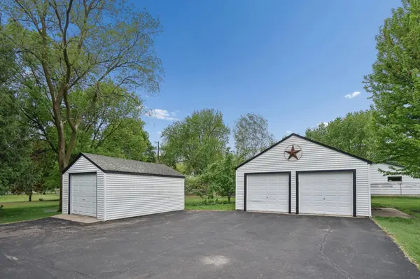 30 Elm AVE S, Maple Lake, MN 55358