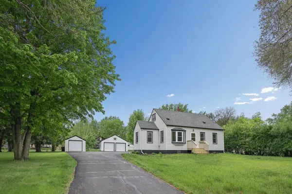 30 Elm AVE S, Maple Lake, MN 55358
