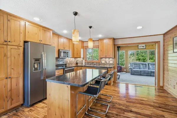4466 W 131st ST, Savage, MN 55378