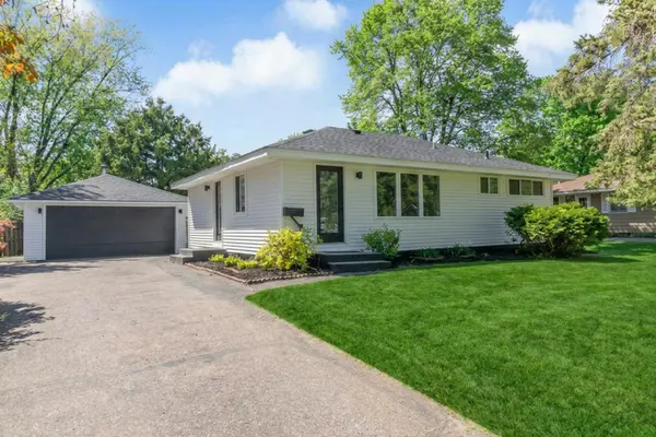 6419 Toledo AVE N, Brooklyn Center, MN 55429