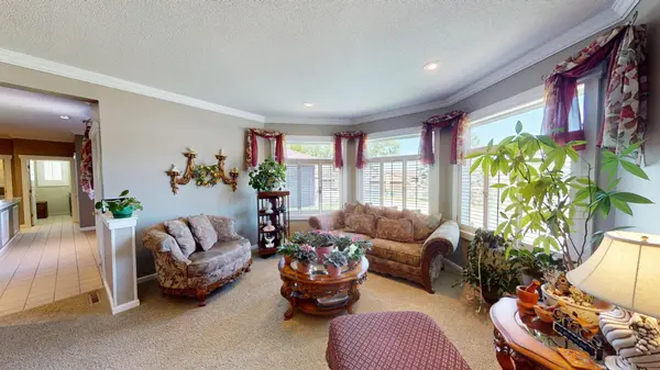 1401 Martin RD, Albert Lea, MN 56007