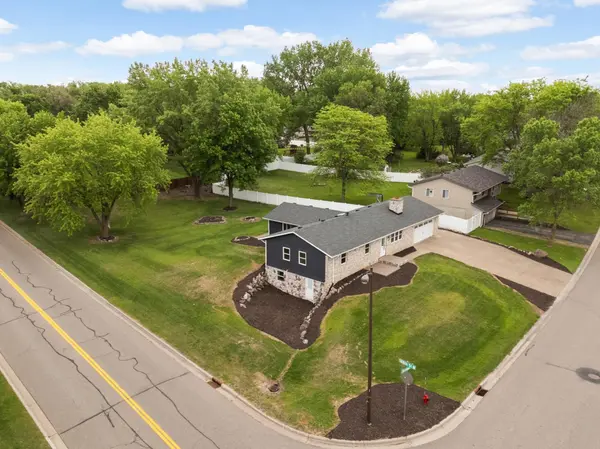 18774 Jordan TRL, Lakeville, MN 55044