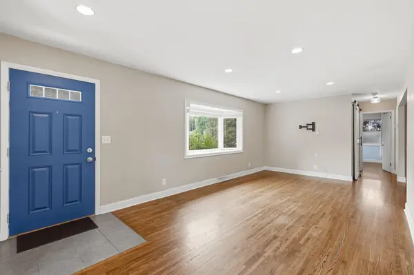 12 W 104th ST, Bloomington, MN 55420