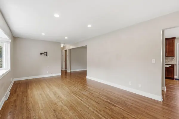 12 W 104th ST, Bloomington, MN 55420