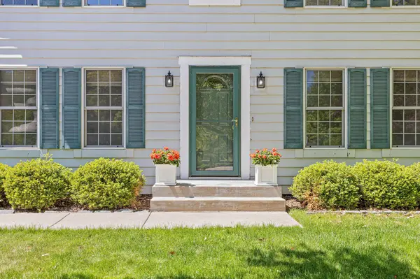 669 Windtree KNLS, Eagan, MN 55123