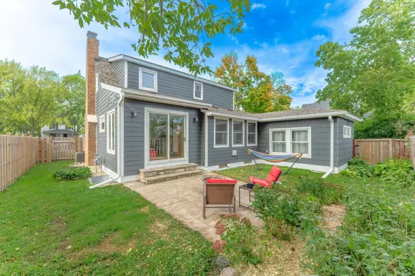 132 S Washington AVE, New Richmond, WI 54017