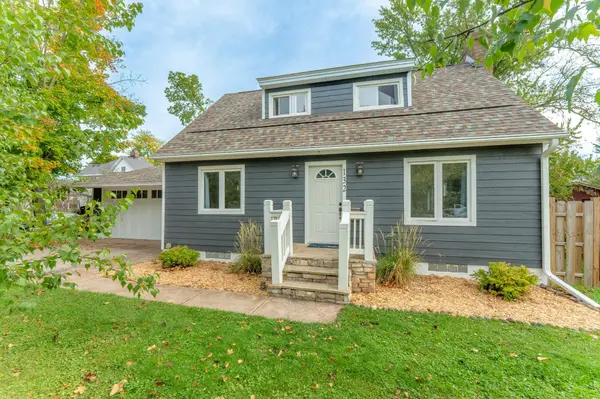 132 S Washington AVE, New Richmond, WI 54017