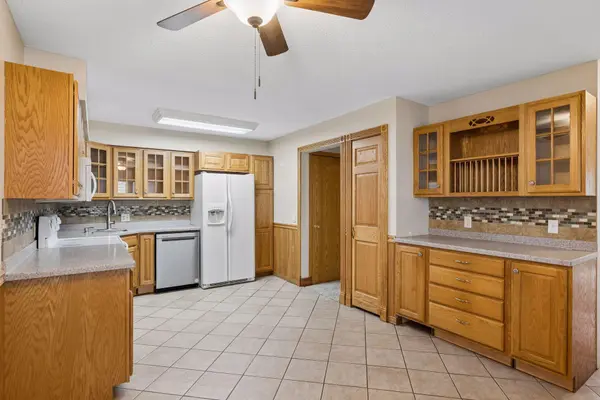 152 Avignon CT, Woodbury, MN 55125