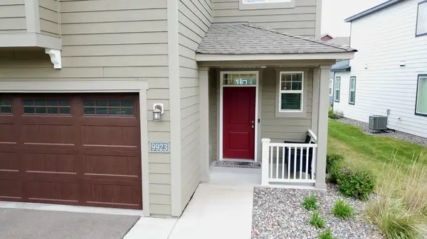 9923 Bluebird ST NW, Coon Rapids, MN 55433
