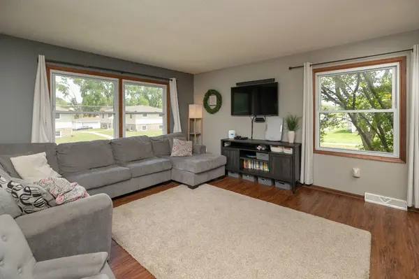 338 27th ST NE, Rochester, MN 55906