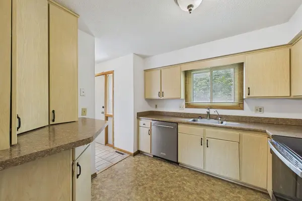 1541 S Bavarian PASS, Fridley, MN 55432