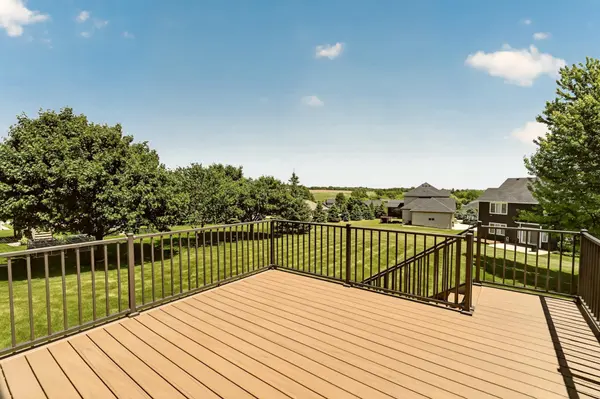 4852 Scenic View DR SW, Rochester, MN 55902