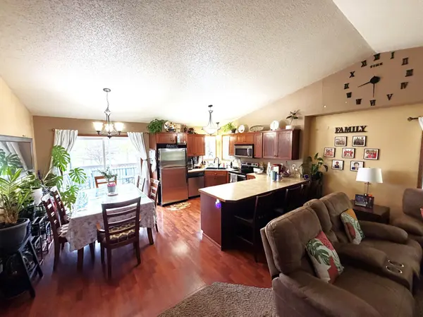 4294 Auburn AVE S, Fargo, ND 58104