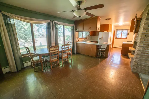 14840 Timberhill RD, Minnetonka, MN 55345