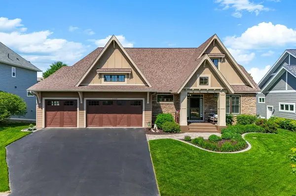 11344 Blazingstar LN, Lake Elmo, MN 55042