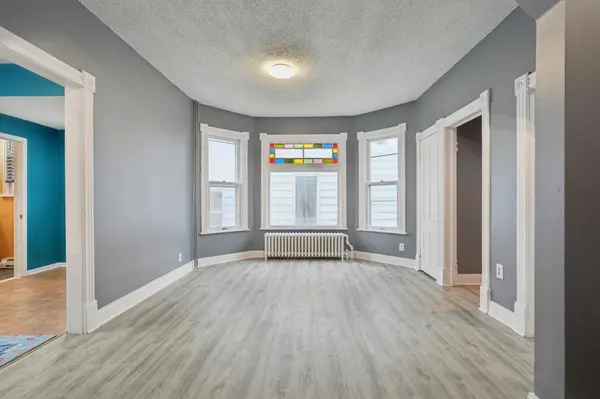 731 Thomas AVE, Saint Paul, MN 55104