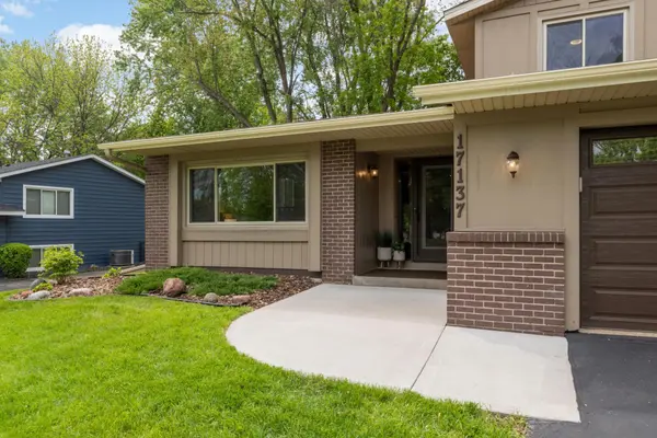 17137 Franchise WAY, Lakeville, MN 55024