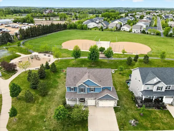 18190 72nd PL N, Maple Grove, MN 55311