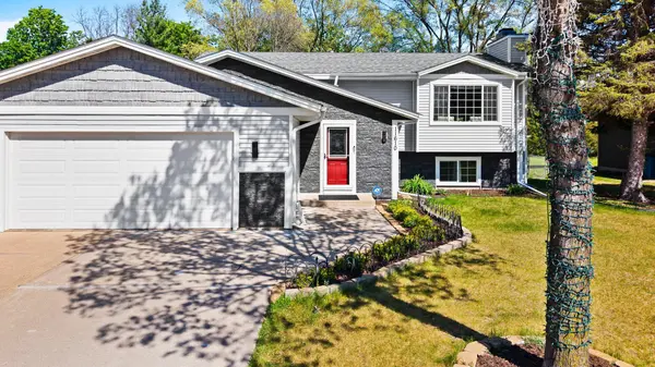 11610 Louisiana AVE N, Champlin, MN 55316