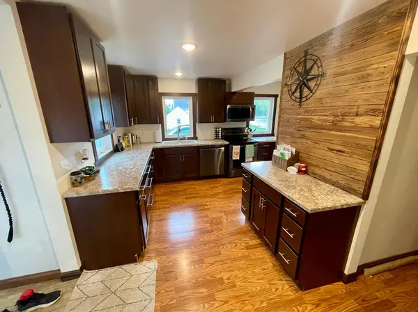 1313 6th AVE N, Moorhead, MN 56560