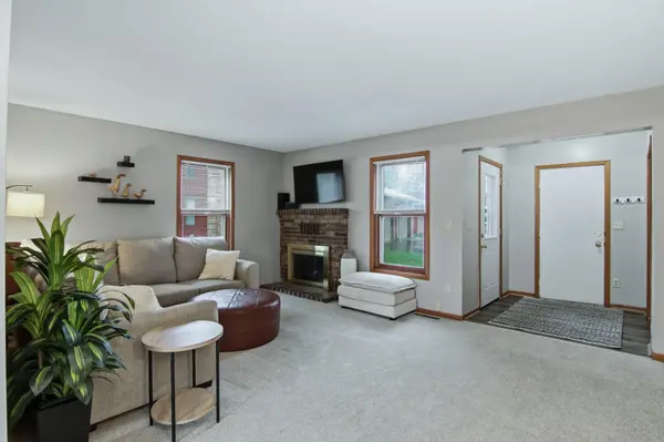 531 Hunter Hill RD, Hudson, WI 54016