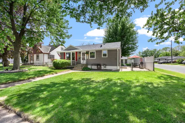 157 Macarthur ST W, South Saint Paul, MN 55075
