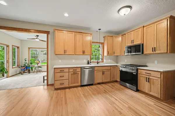 606 Doherty AVE SE, New Prague, MN 56071