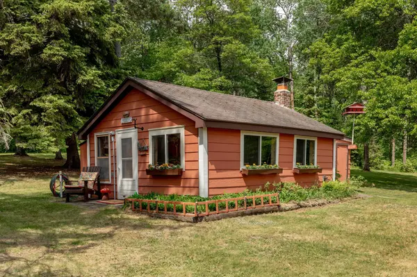 1076 Rainy Lake RD NW, Backus, MN 56435