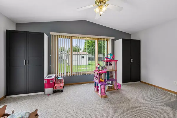 608 E Welco DR, Montgomery, MN 56069