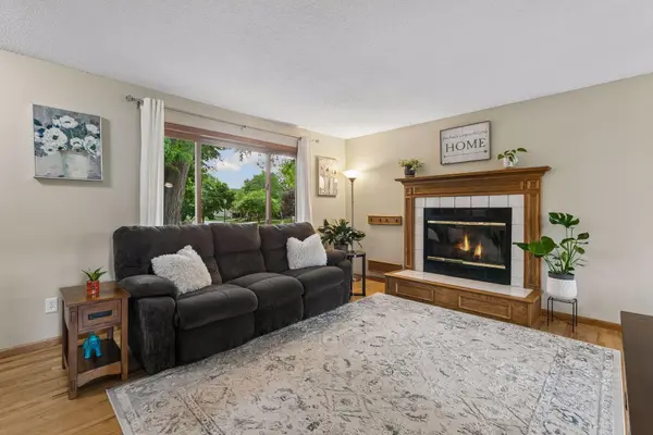 4738 W Wind TRL, Eagan, MN 55122