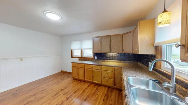813 Pillsbury AVE, Albert Lea, MN 56007
