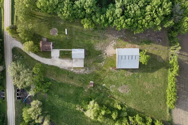 27884 560th AVE, Austin, MN 55912