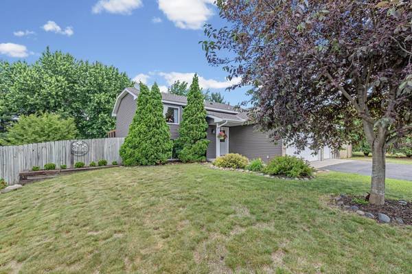 1547 144th AVE NW, Andover, MN 55304
