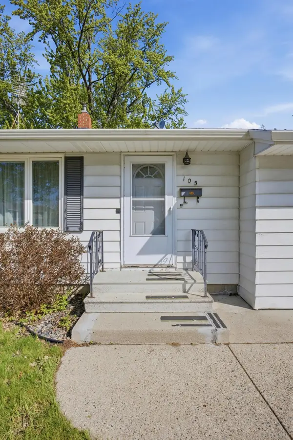 105 16th AVE N, Fargo, ND 58102