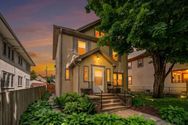 914 Queen AVE N, Minneapolis, MN 55411