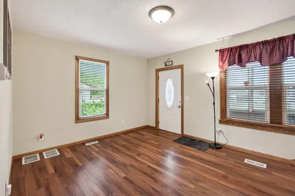 1095 Sims AVE, Saint Paul, MN 55106