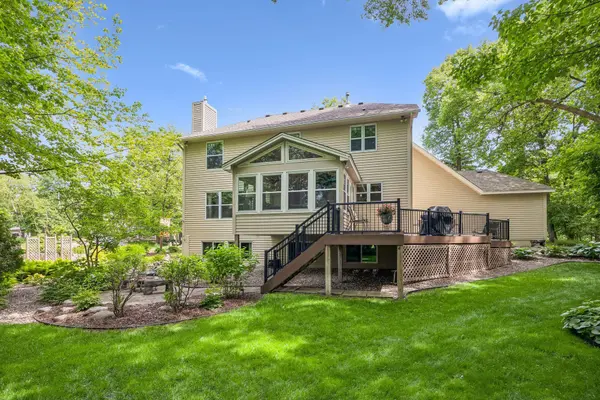 875 Fernbrook LN N, Plymouth, MN 55447