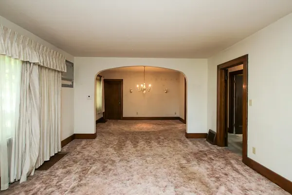 125 Adams ST SE, Hutchinson, MN 55350