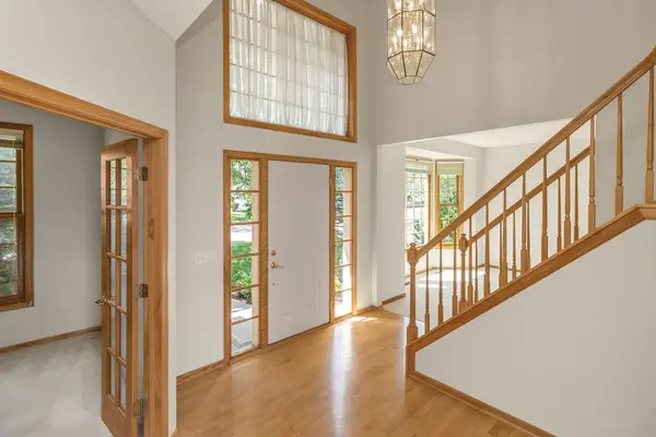 3440 Zircon LN N, Plymouth, MN 55447