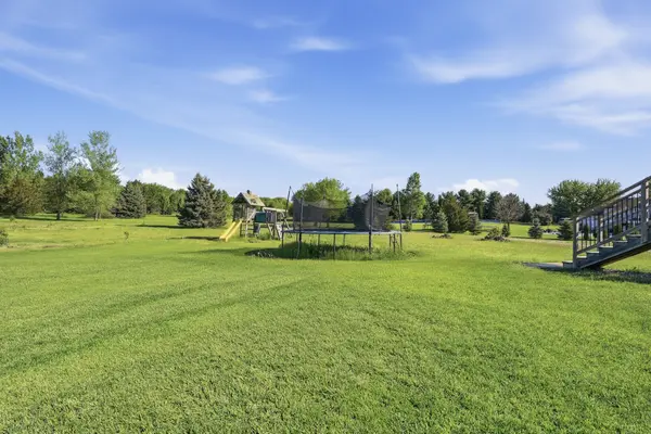 672 Laurie LN, Hudson, WI 54016