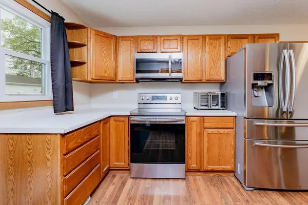 1001 18th ST S, Fargo, ND 58103